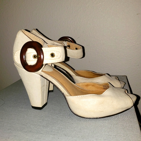 Frye Shoes - Frye Kelsey Shoes size 5.5